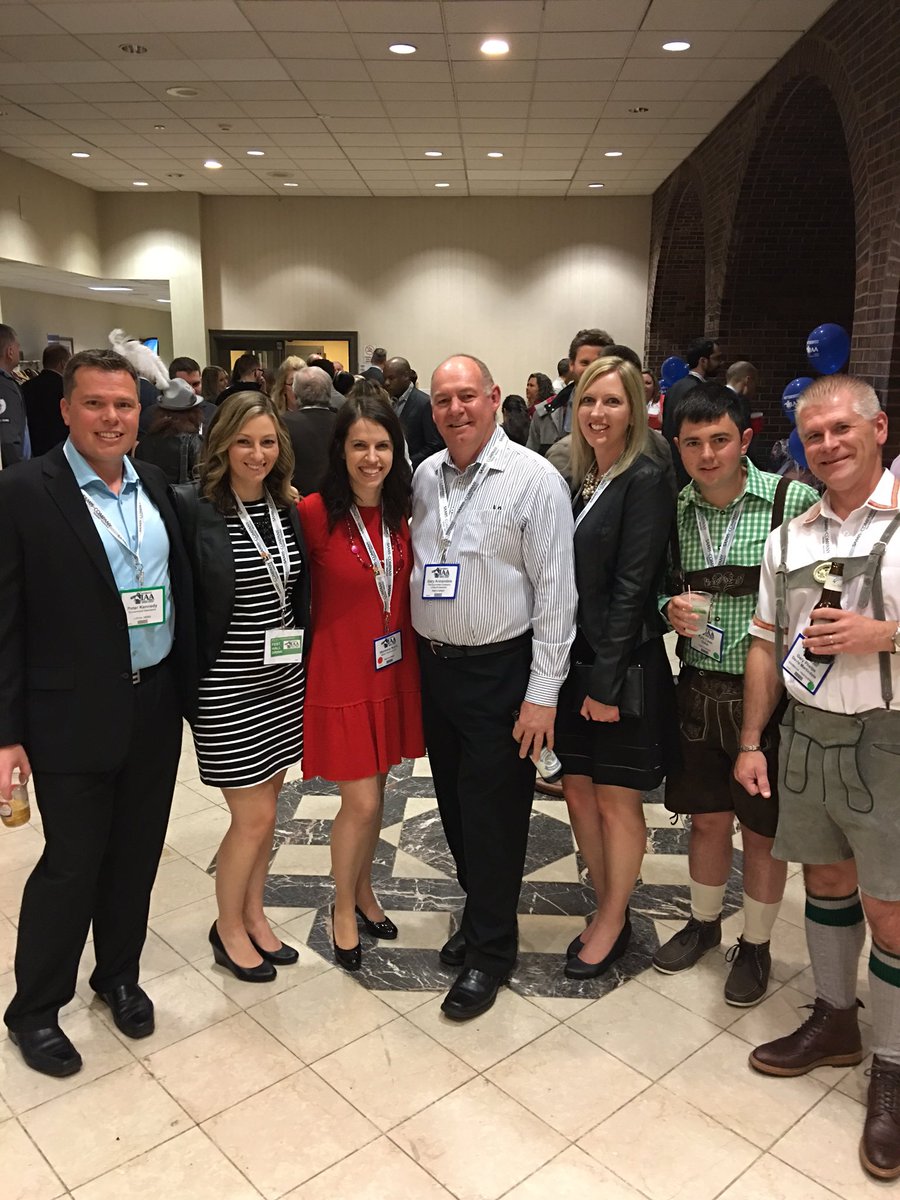 Good times continue at #kwoiaa2017 #maytoberfest <a href="/KWOIAA/">K-W OIAA</a> <a href="/davismartindale/">Davis Martindale LLP</a> @MTInsuranceLaw