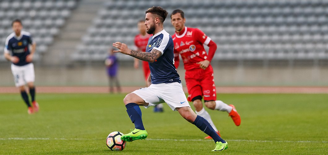 ParisFC's tweet photo. 📝 Le Paris FC assure l'essentiel face à Belfort (1-0) et revient à un point du podium ! Compte rendu → https://t.co/oGfT6A3Prh #PFCASMB https://t.co/dq7S4dniGd