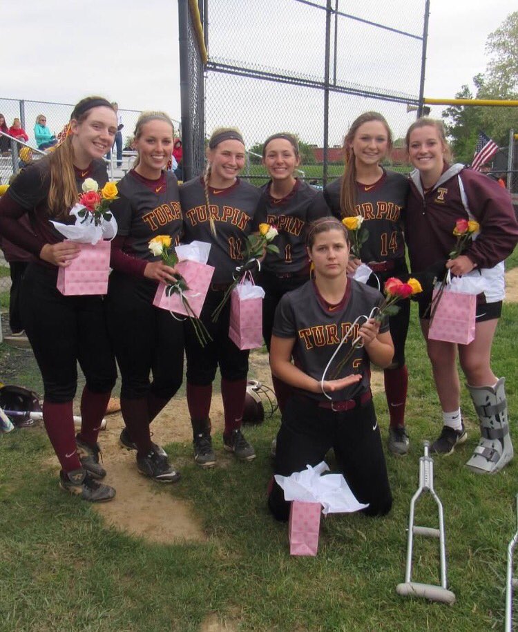 TurpinFastpitch's tweet photo. Huge thanks to @AndersonRedskin softball for recognizing our seniors on your "no seniors" night. #classy #goodrivalry https://t.co/Gh6nxdOvri