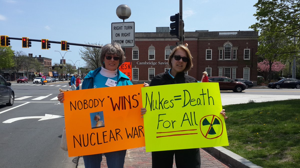 masspeaceaction's tweet photo. Members of #FirstParish Arlington UU took action for nuclear disarmament at their Action event last Sunday https://t.co/gmmKLndxMb