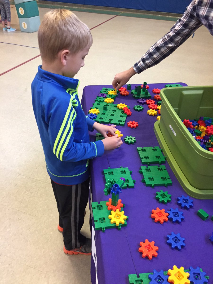 MMjarrold's tweet photo. What a fabulous STEAM assembly today! #pattengillpride https://t.co/Hlb0Qgkrwh