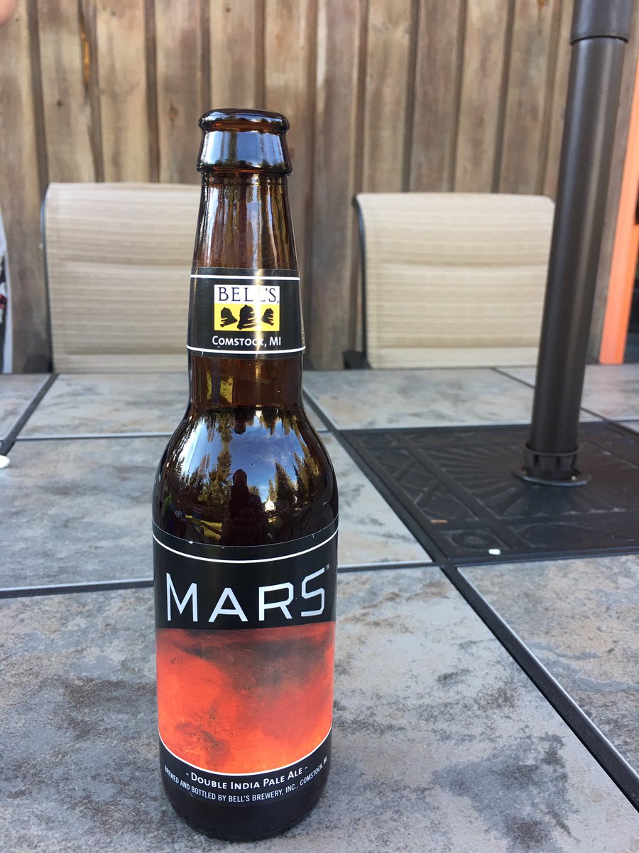 DrDave_Twitch's tweet photo. Beers on a sunny day @BellsBrewery #planetseries #mars https://t.co/FUp3yITw5G