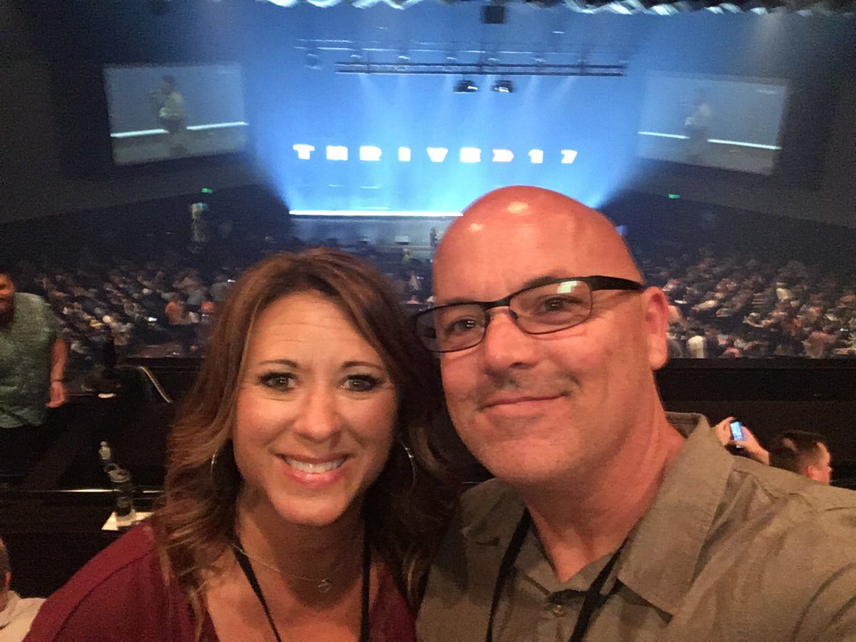 spratman's tweet photo. At Thrive-17 conference nor-cal. Big inspiration means big changes are coming. This tweet marks the beginning! https://t.co/4R6oonY4OQ