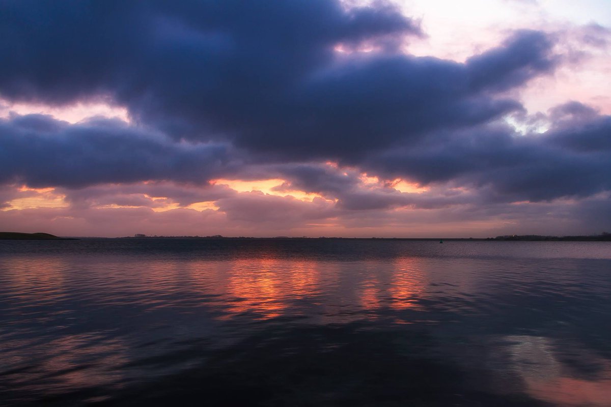 #Goodmorning <a href="/Qantas/">Qantas</a> Be so good they can’t ignore you. goo.gl/0TtDD4 #art #poetry #travel #australia