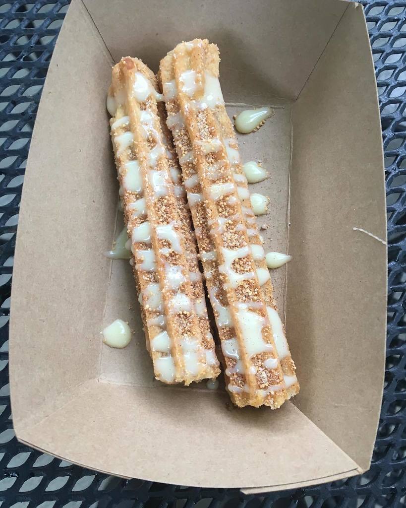 RealDopeBuns's tweet photo. Happy Cinco De Mayo! Tonight we have a special treat! Carmel filled churros with honey cinnamon sugar and dulce de… https://t.co/j2x8u8OQaS https://t.co/KMclTup8dY