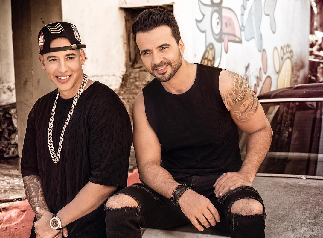 laformula027's tweet photo. Luis Fonsi &amp; Daddy Yankee hacen historia con “Despacito” https://t.co/qmVl66tt1z by #PhrasesMusicES via @c0nvey https://t.co/LOImUTHFU8
