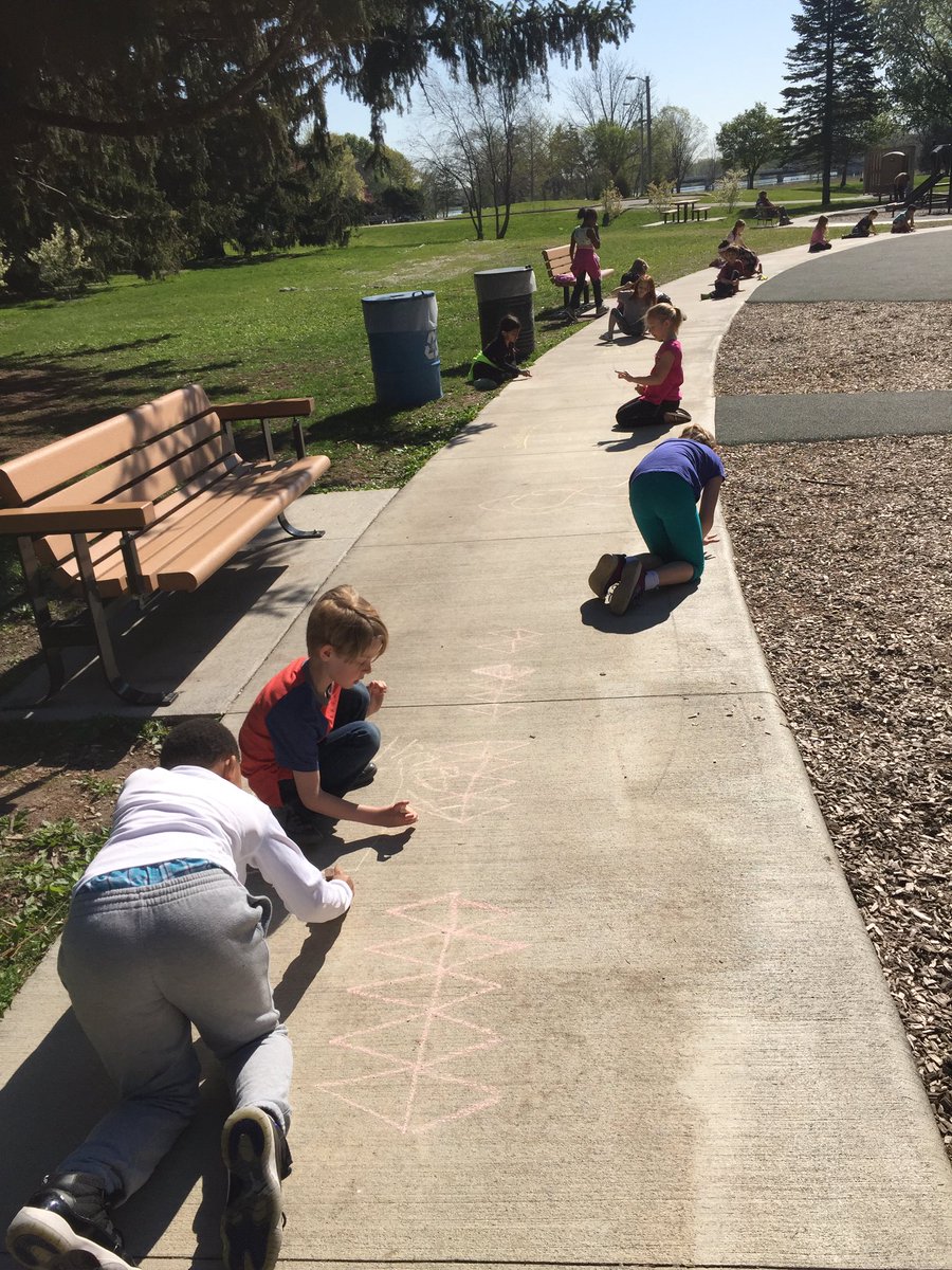 MsWalkes_Hale's tweet photo. We took math to the park today! We can create &amp; extend a growing pattern &amp; organize our thinking in a t-chart! #HaleToday @principalfitz5 https://t.co/wSpphiAlKl
