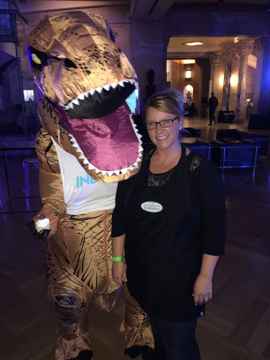 It's starting......<a href="/ROMtoronto/">Royal Ontario Museum</a> and yes, Dino's eat cupcakes 😉