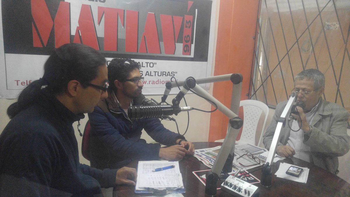 LaCasaDeTodosEc's tweet photo. Este momento ratificamos nuestro compromiso con #LaCasaDeTodos en Radio Matiavi 96,3 https://t.co/XFwxCSlr5C