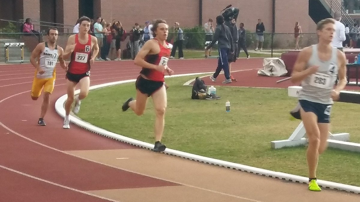 UTampaXC's tweet photo. Men's 1500m.  Lars Benner finishes UT career in 3:58.60, Joey Maus gets a PR 4:00.81. #utxc, #uttrack, #thanksLars, #joeyisback https://t.co/FsCSfvYBvi
