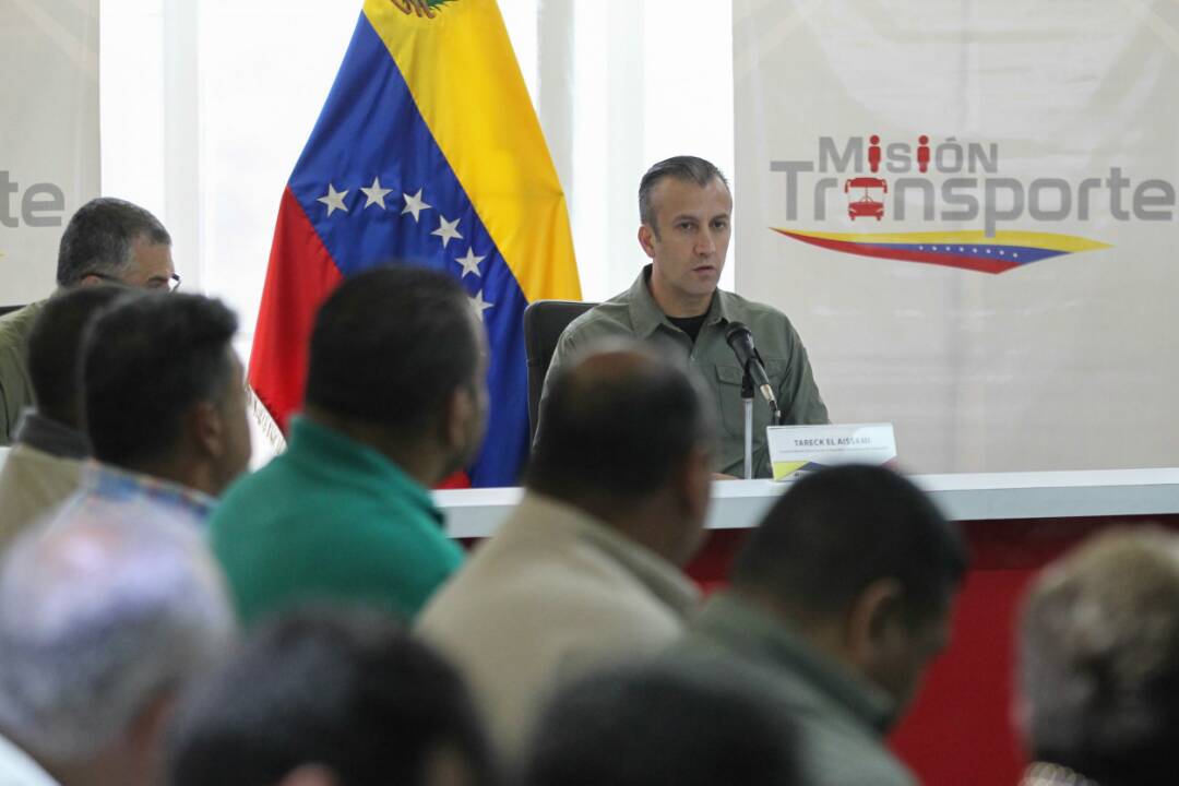 CarylBertho's tweet photo. "Que sea la Constituyente la vía y el camino que nos conduzca a la paz irreversible de nuestra patria" Lo Dijo el Vicpdte. @TareckPSUV https://t.co/QMDjm48cIO
