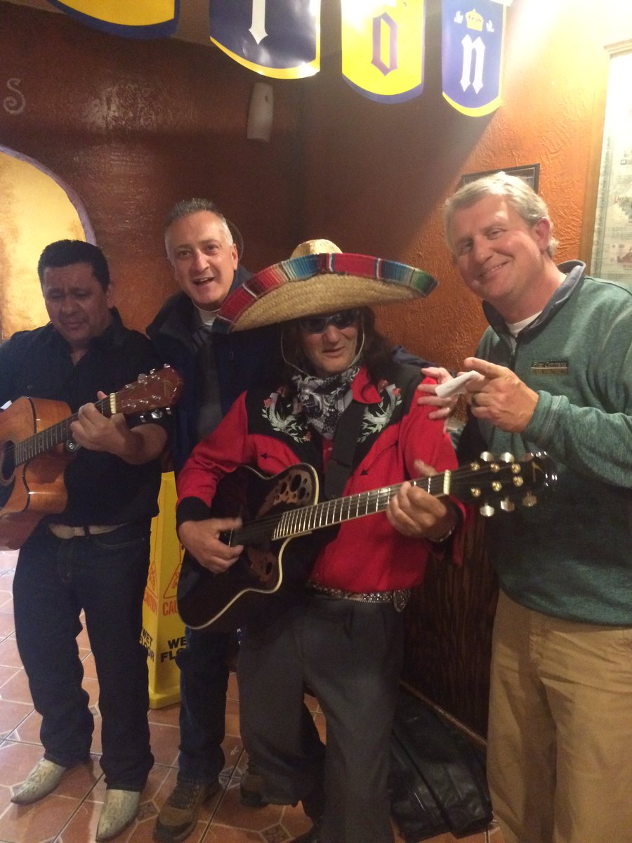 Scottdelk7's tweet photo. Happy Cinco De Mayo! Kenny G in the house!!! https://t.co/BkQaz3SISn