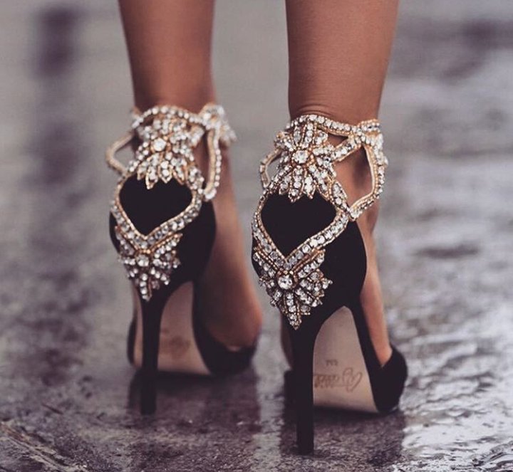 ChooseOne___'s tweet image. You are a diamond: Delicate but strong. 💎💎💎