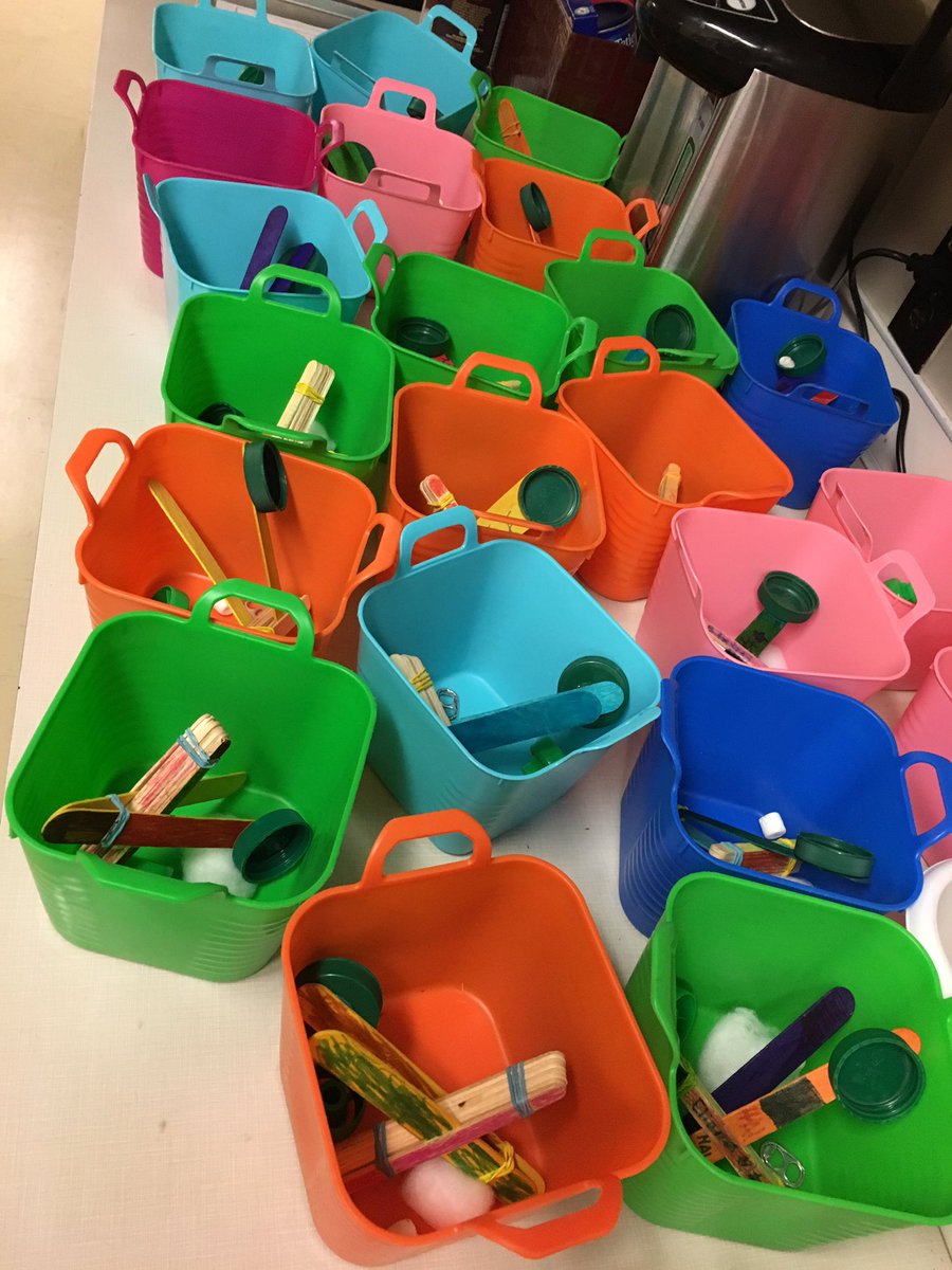 judith_hardman's tweet image. We made 21 catapults today!  Elastic band tying slowed us down so testing them out will be next week. The &quot;experts&quot; helped! #applieddesign