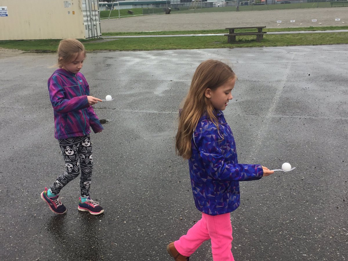 mrs_boysen's tweet photo. Amazing race style activities about healthy food choices created for us by our Gr.11/12  learning partners from @SandsSec @deltasd37 https://t.co/XvbKM8hldE