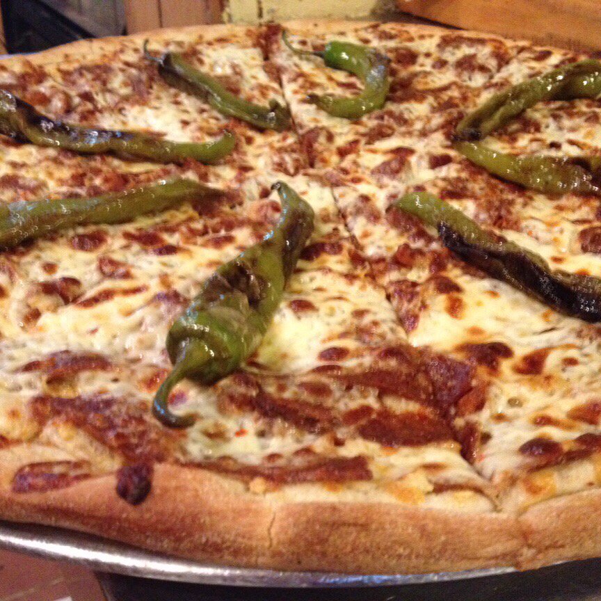 RusticaPhilly's tweet image. Its a good night for delivery! Rusticaphilly.com #tgif #fridaynight #firstfriday #rainynight #orderonline #ontray