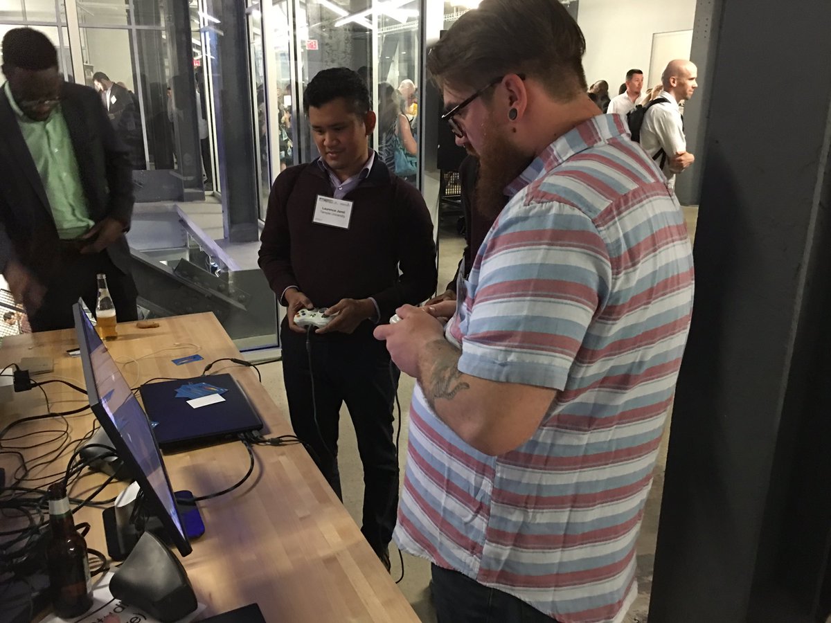 SemagStudio's tweet photo. Play some Super Battle Robocopter at #PTW17! https://t.co/mw2bggY5b3
