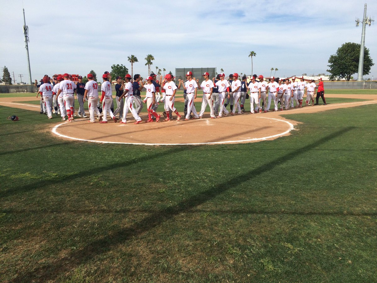 CullenJHolt's tweet photo. FINAL: King hangs on to beat Corona 3-2. #InlandSports https://t.co/oZ1AdEDPZx