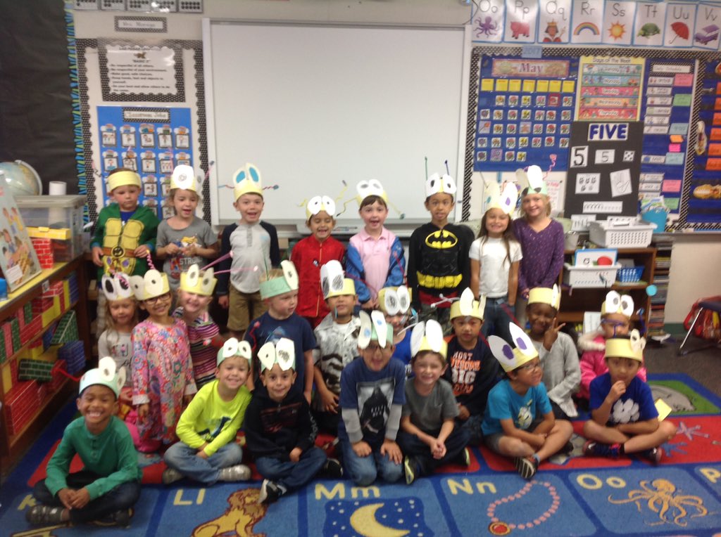 MoragaMrs's tweet photo. Look at these "love bugs"!@MoragaMrs @knoll_gina @PVSD_LasPosas https://t.co/FAWyz4O8EA