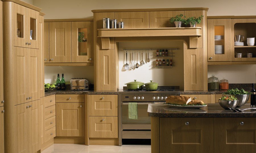 BR_Kitchen_Bath's tweet photo. When it's time for a new kitchen remodel, it's time to call Bradco. Custom cabinets make the difference. #kitcheninspo #customcabinets https://t.co/uEW4pdqqjU