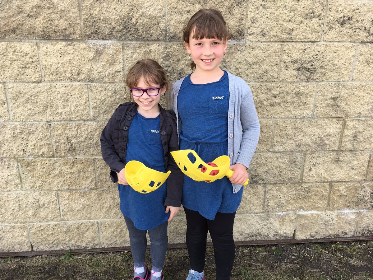 TRteachergirl's tweet image. More twins today at TR. #grade3fun @TerraceRidgeSch @MaricaMcWhinnie