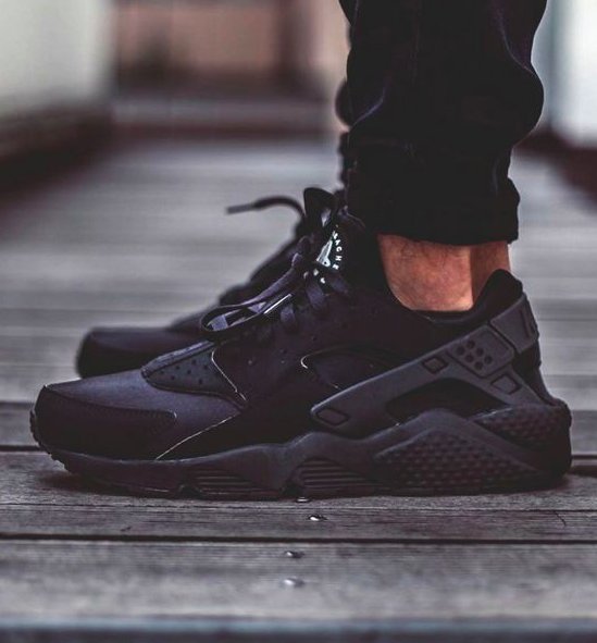 IAmSwaggedUp's tweet photo. Black  Air  Huarache 🔥 

Code  "AMY" = 10%  OFF 

👉 https://t.co/XgNEVJ7hmm 👈 by #exit9dvme_ via @c0nvey https://t.co/ZQsZ7h3DNF