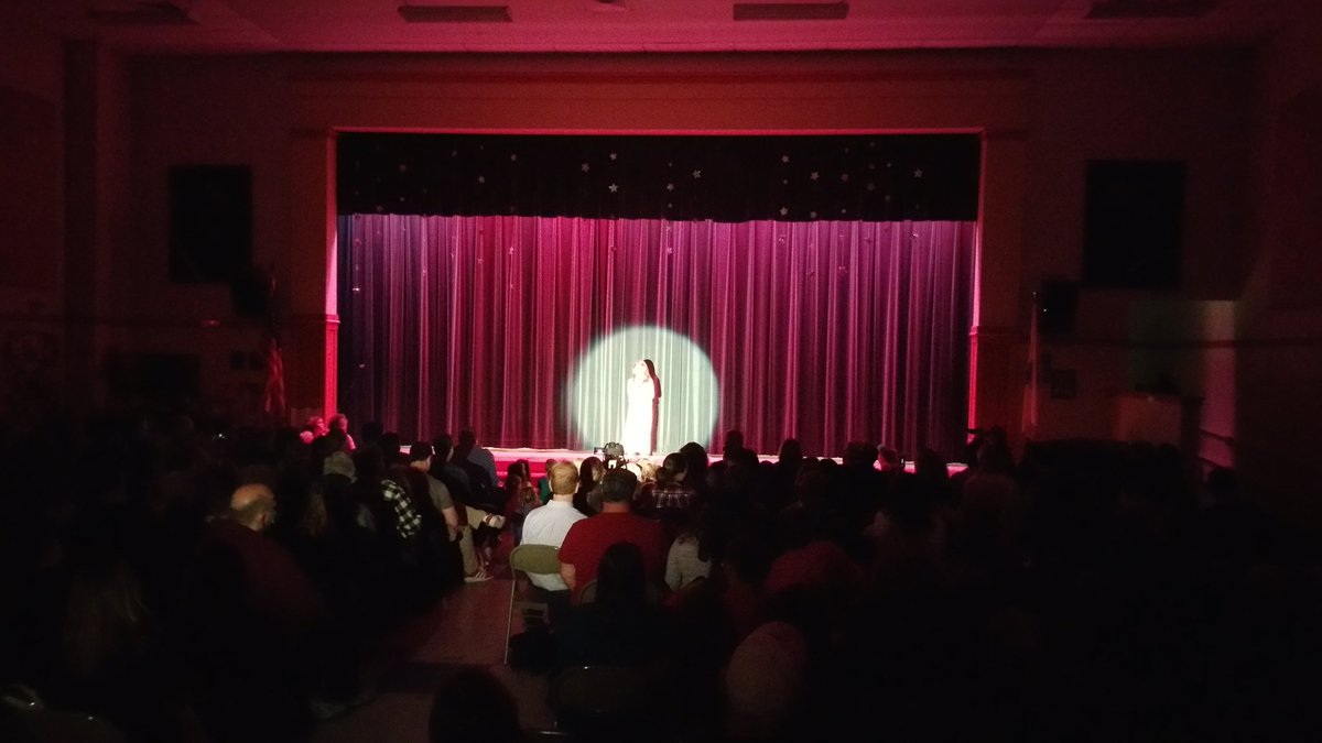 JourneymanJackO's tweet photo. Variety show at Lincoln Elementary school using our #lavmic and #followspot run by junior (future?) #spotop @CityofMelrose @melroseforward https://t.co/jmobAr6AL6