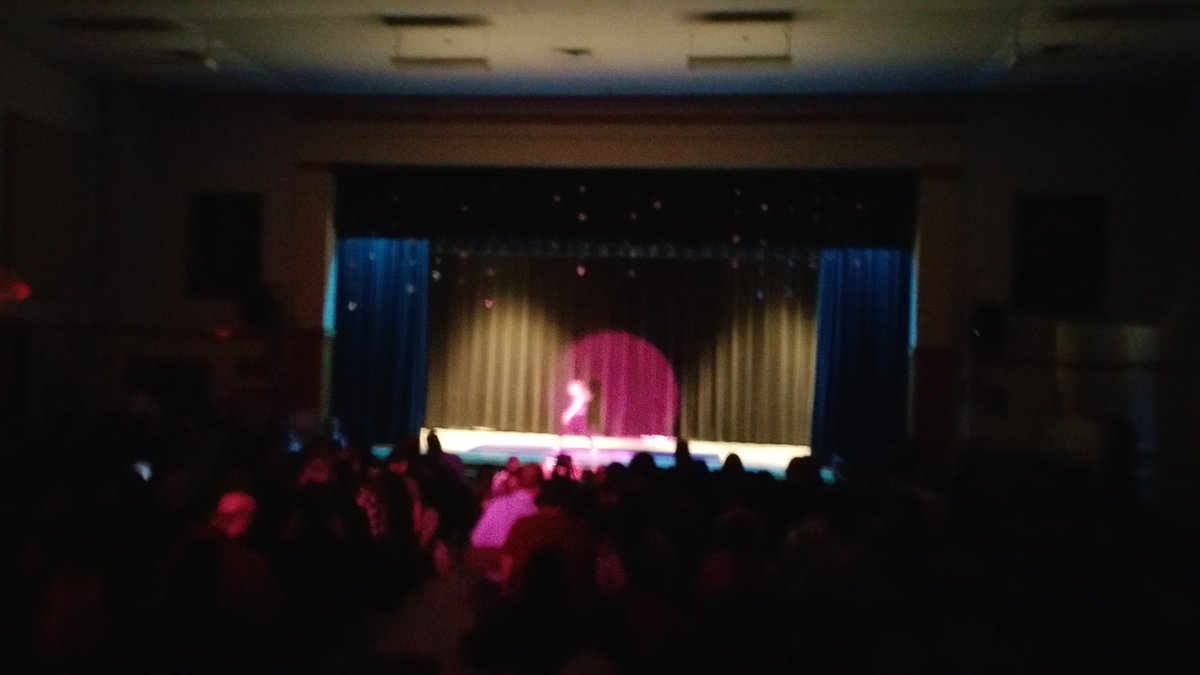 JourneymanJackO's tweet photo. Variety show at Lincoln Elementary school using our #lavmic and #followspot run by junior (future?) #spotop @CityofMelrose @melroseforward https://t.co/jmobAr6AL6