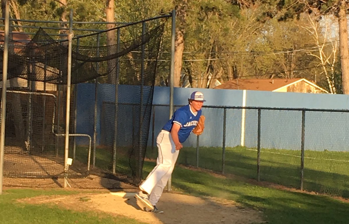Kohl Horsch on the mound for our Bluejackets. A stellar night for baseball at Adolph Larson Field. Welcome to our guests, the STMA Knights.