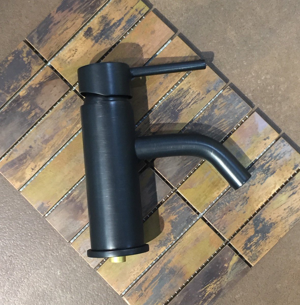 elitehardwr's tweet photo. New client selections this week. Our Iron Bronze tapware matched with Pave's 'Inerno 9 rust tile &amp; copper stacker. https://t.co/ZFTUnydbes https://t.co/YYmJtVceXj