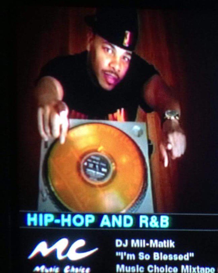 MILMATIK's tweet photo. #FBF good times @musicchoice "So Blessed" Then &amp; Now #Mixes #Motivation #Music #Mindset #Meals #Muscle #DJMILMATIK™ 💪🏾🔥🙏🏾 https://t.co/YhauvuTOrQ