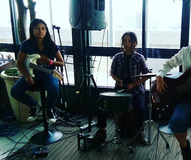 Dokumentasii Mysteries of Seven band kemarin tgl 28 APRIL 2017 DI HOTEL ASTON IMPERIAL BEKASI FB MYSTERIES OF SEVEN Band .salam metal cilik