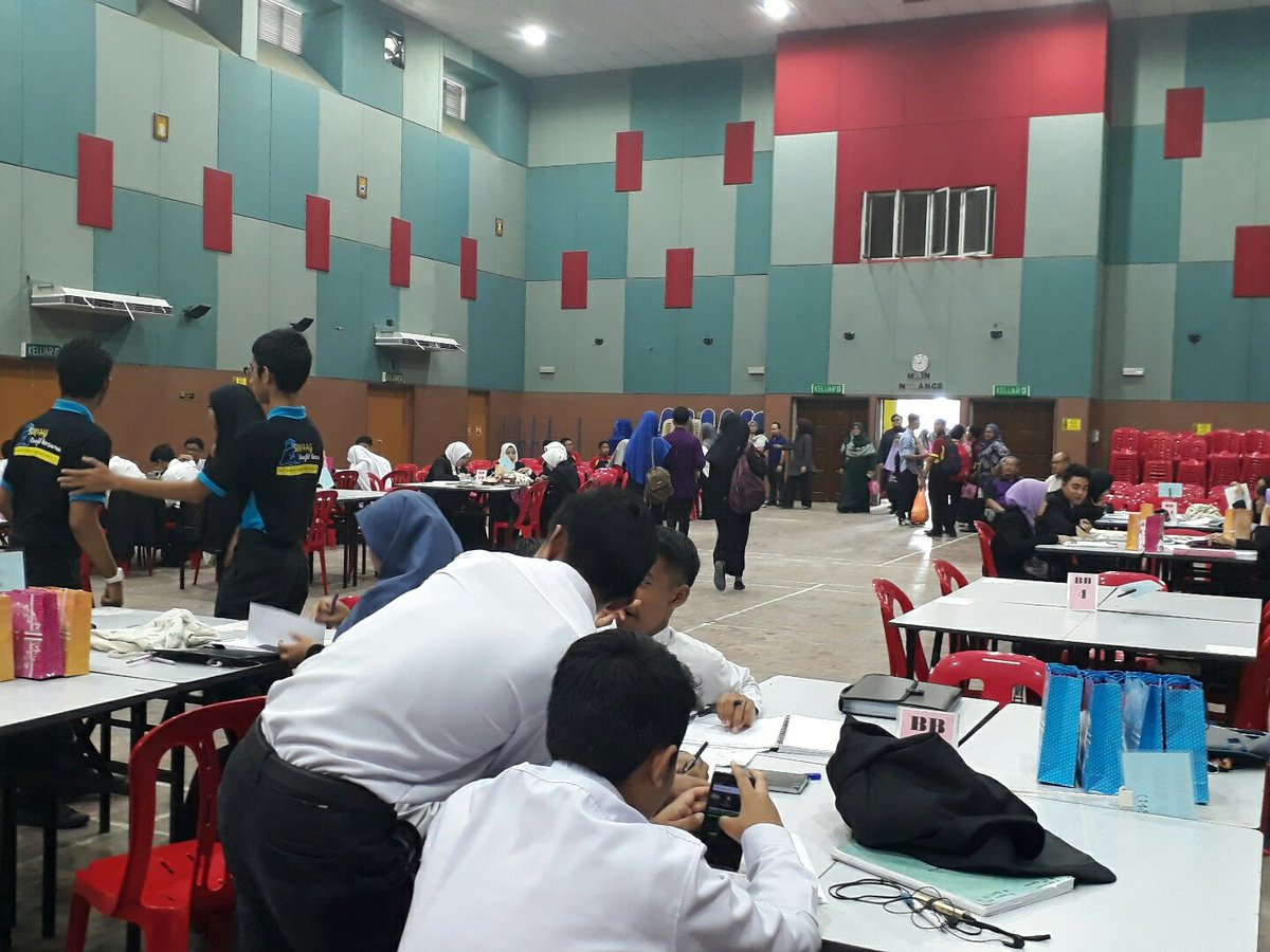 ckay_zi's tweet photo. #DebatAnakMuda
#SMSBanting
#BASIS https://t.co/QdhfaKY8nX