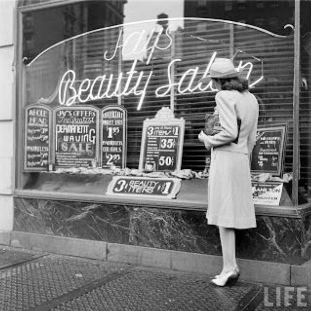 ✨We have arrived!!! #lochewe WW2 festival by <a href="/InfoRACM/">Arctic Convoy Museum</a> #LochEwe75 @Pin_Up_Curl ✨ See you at our #popupsalon #1940s ✨