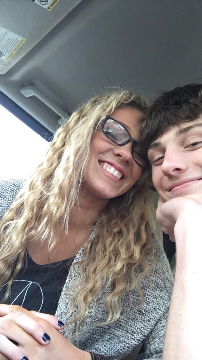 Brandon_white3's tweet photo. Happy birthday! @juliabjohnson12 I hope you had a great day! Glad I got to spend it with you😊 https://t.co/MRkIwN1Veo