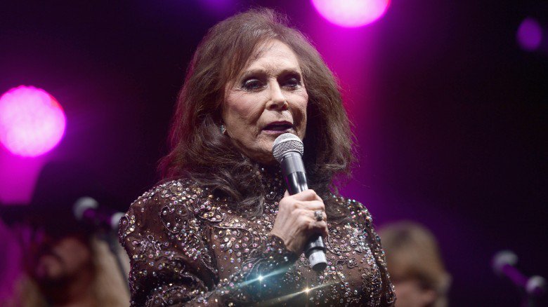 KildaresCalgary's tweet photo. Country music star Loretta Lynn, 85, suffered a stroke at her Tennessee home and... https://t.co/ysRPy1RcnR by #1015KooLFM via @c0nvey https://t.co/vPKTvtJiaX