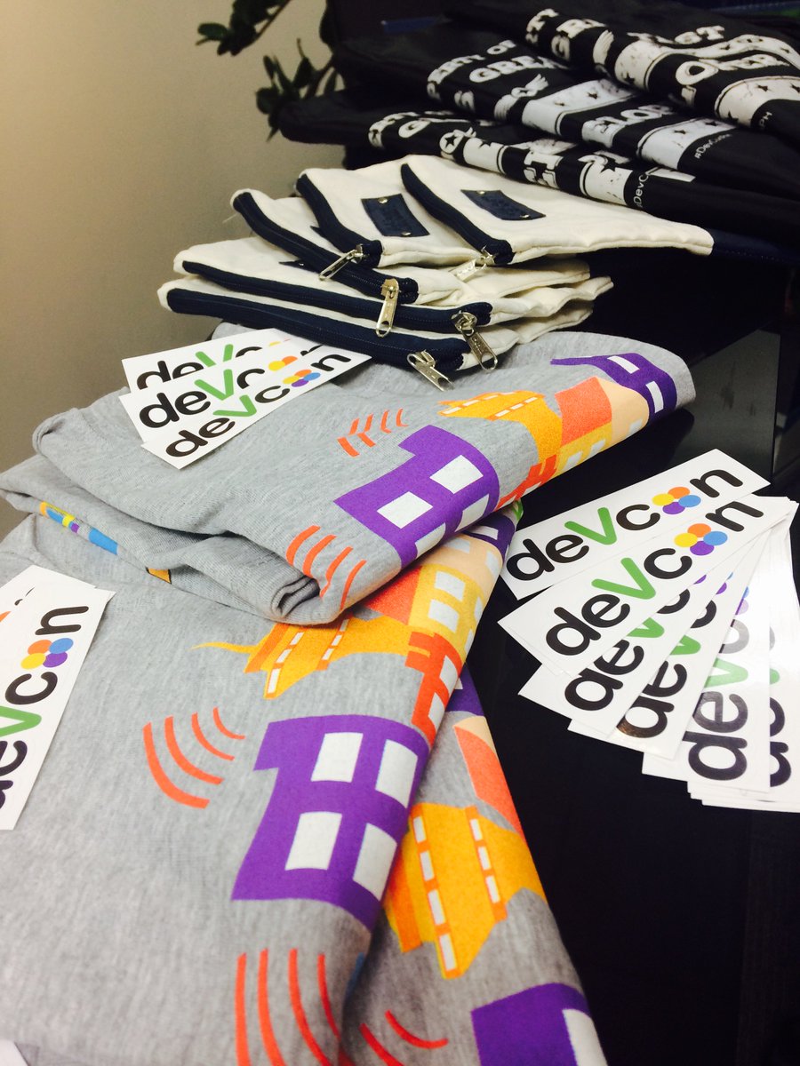 DEVCONPH's tweet image. Freebies!! #IonicCodeCamp #devconph