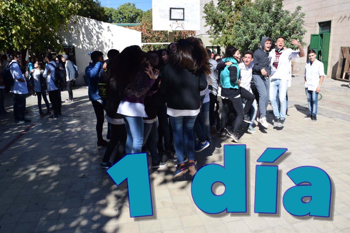 normalsarmiento's tweet photo. A menos de 1 día!! Estás preparado? 💣💥 #PresentacióndecamperasENSS #Favor17a https://t.co/7aICbhXNVf