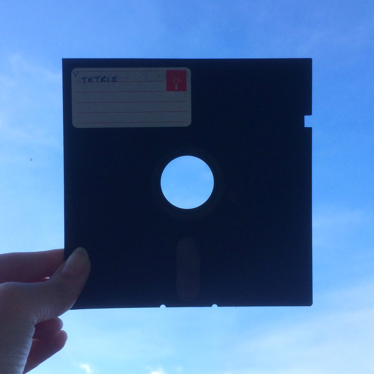 ArtDiskZine's tweet photo. Something's on the horizon... 😄💾🌅 https://t.co/Y0dAbafsRm