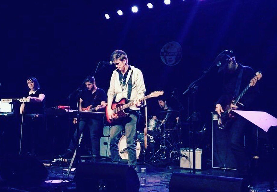 theearlyreset's tweet photo. WANNA groove again. #nashville #pop #originalmusic #doit https://t.co/qflDuM2zD4