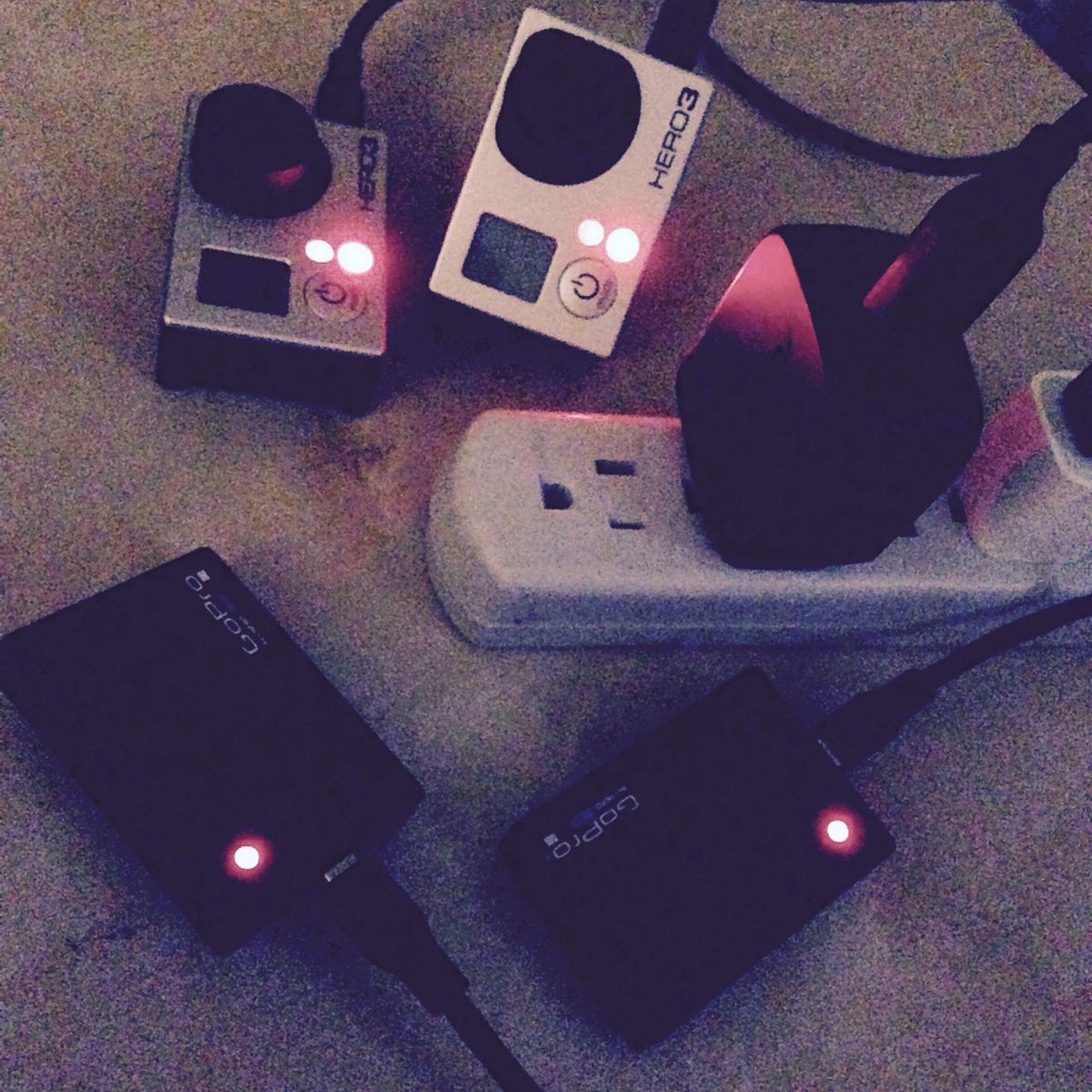 nickz's tweet photo. Gonna be craaaaaazy tomorrow. But now we 💤and charge🔋for 🎥 [125/365] #NZ365Project https://t.co/poYj7t0iuD