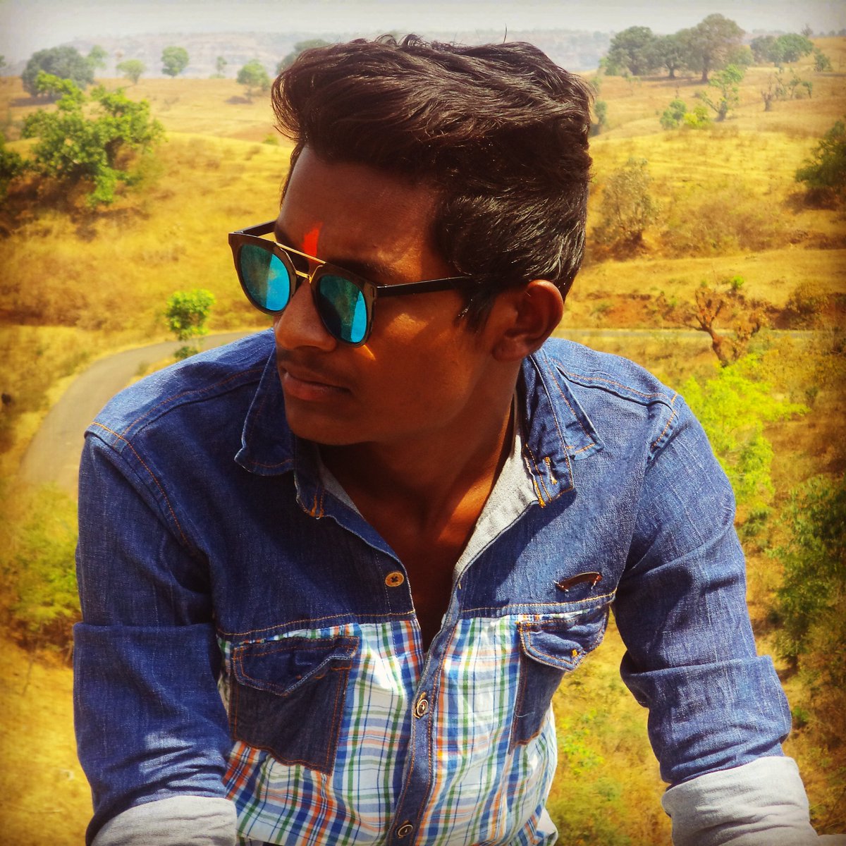 Manmohakk's tweet image. #NewProfilePic