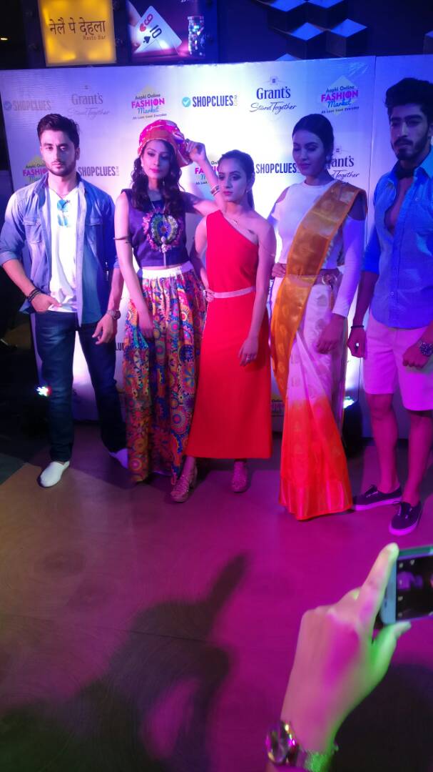 Radhikaaggarwal's tweet photo. Thank you everyone for attending the @ShopClues fashion arrival party yesterday and for the love and support! #LookGoodEveryday #Glimpse https://t.co/uw0yqsDyVE