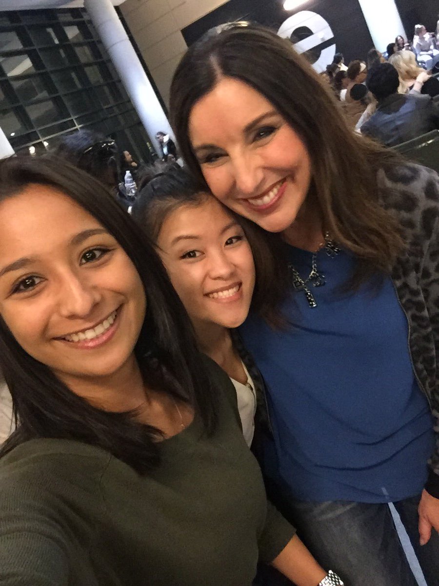 wendytreat's tweet photo. #CFCFierce girls are my kind of girls! @CFCSeattle https://t.co/JBMiYi0mRa