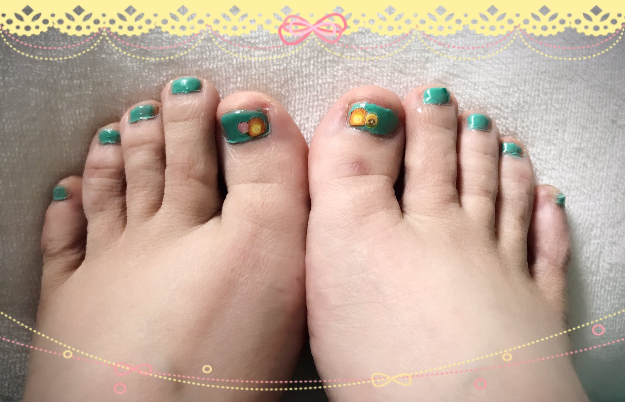 さちえ 暇なのでフットネイル ターコイズブルーにお花のネイルシールでごまかしたw 色が可愛いからいいのー 汚い足をごめんなさい セルフネイル セルフネイル部 Selfnail フットネイル Footnail ウィークリージェル Weeklygel さちえ 暇なのでフットネイル ターコイズブルーにお花のネイルシールでごまかしたw 色が可愛いからいいのー 汚い足をごめんなさい セルフネイル セルフネイル部 Selfnail フットネイル Footnail ウィークリージェル Weeklygel