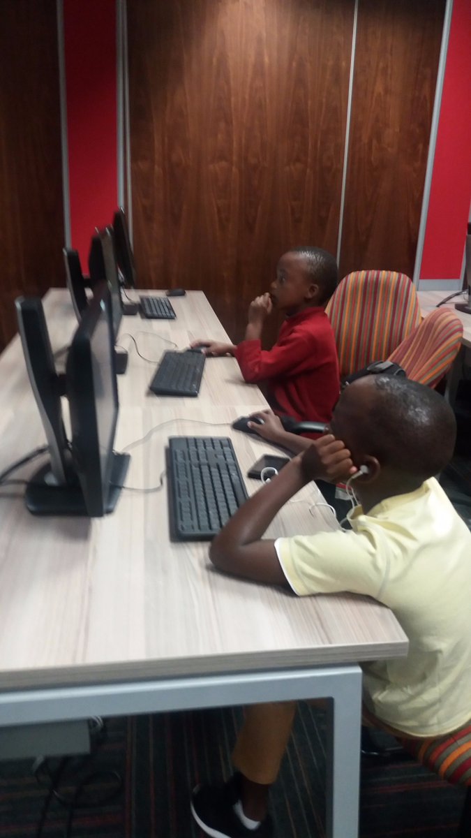 ShonisaniNevon2's tweet image. Steve Jobs said, everyone should learn how to code, it teaches you how to think. #CoolKidsCode #AfricanTeenGeeks #SupportaGeek City Press