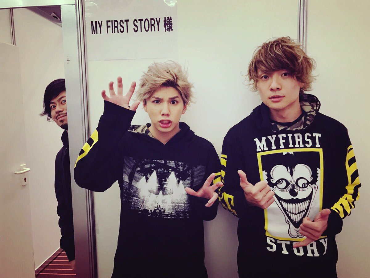 My First Story お知らせ My First Story メンバー スタッフ共に全員無事に金沢入りしました 明日 Pophillで販売するオフィシャルグッズ一覧になります 少量ですがロゴパーカー カモパーカーが入荷しました 是非この機会に Pophill