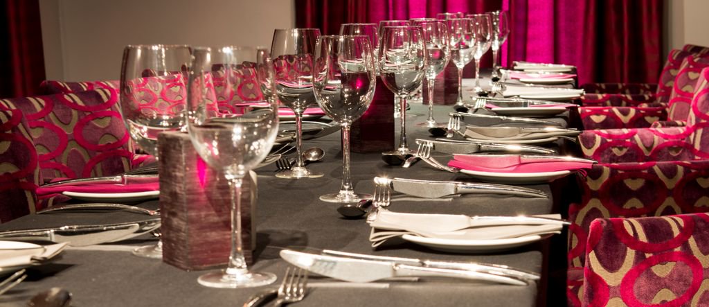 Relax it's the weekend 
Book your Sunday Lunch today 
from 12 noon 3 courses only £17.95