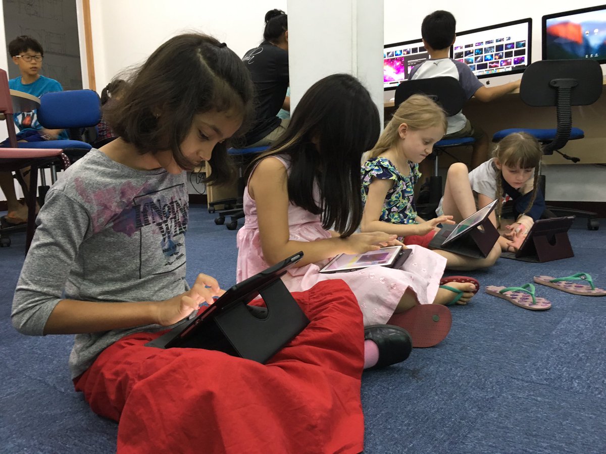 heatherprekop's tweet image. Beginners, intermediate and advanced coders working on their games for the #globalcodeathon #ishcmcib