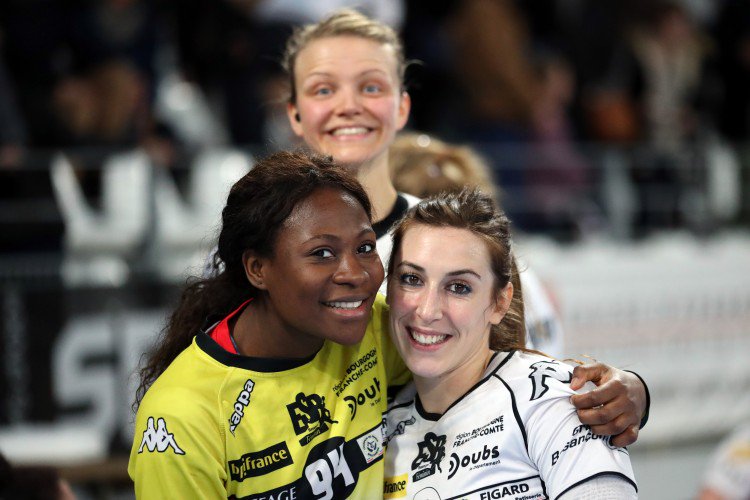 LFH_Officiel's tweet image. #Playoffs🏆- L'@ESBF_Handball se hisse dans le dernier carré des playoffs ! 

➡️ bit.ly/2pQ8BtA

#handball